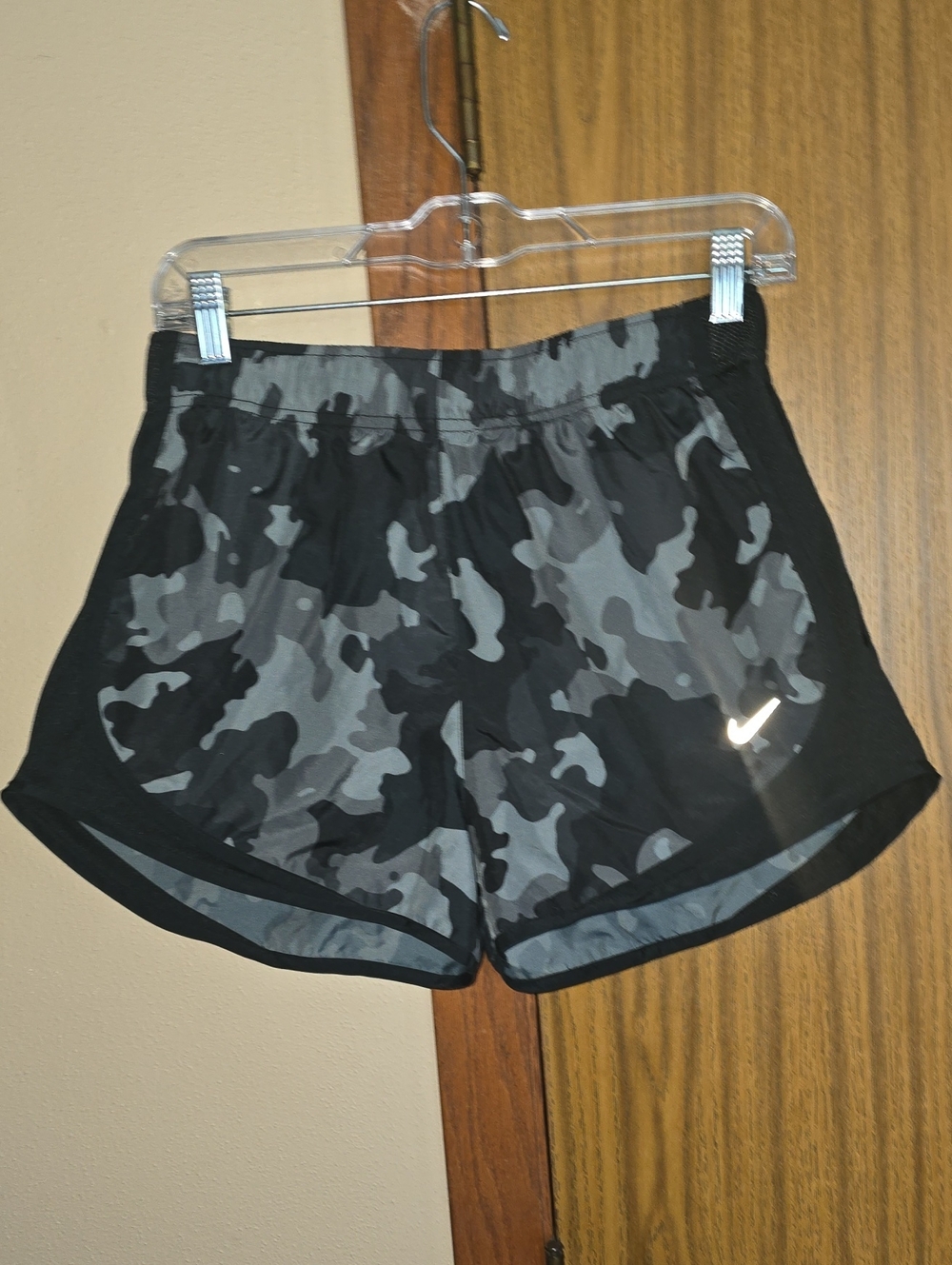 Nike Women's Gray and Black Camo Athletic Shorts